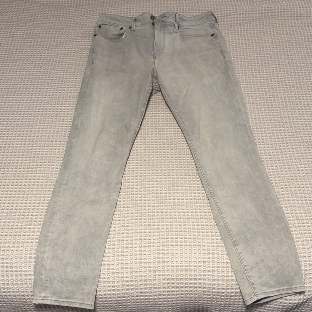 Light Gray Men’s Slim Jeans